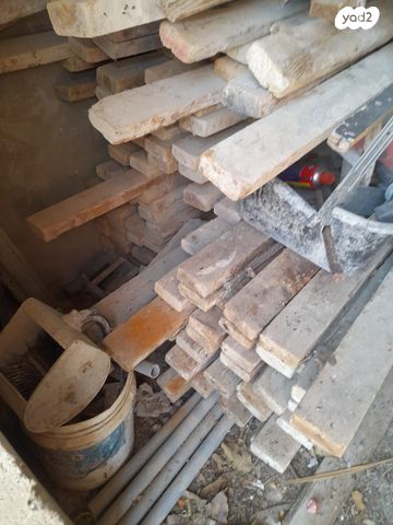 עצים לבנייה