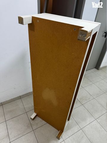 מזנון לבן נמוך לסלון