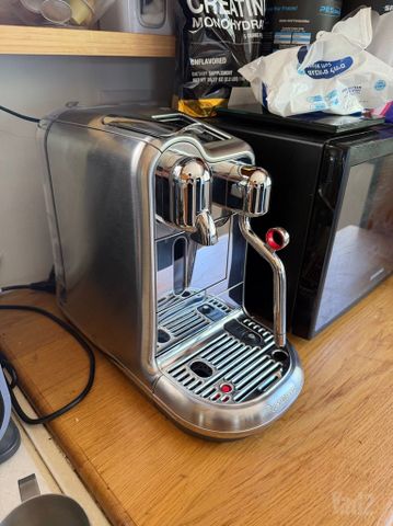 Nespresso creatista pro