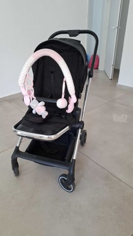 עגלת תינוק