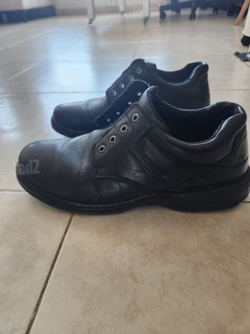 נעליים