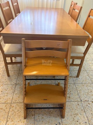 כסא אוכל