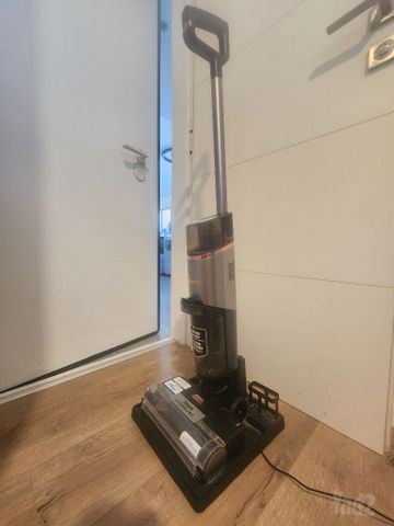 שואב שוטף shark