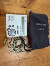 Sony MZ-R70 MiniDisc Walkman