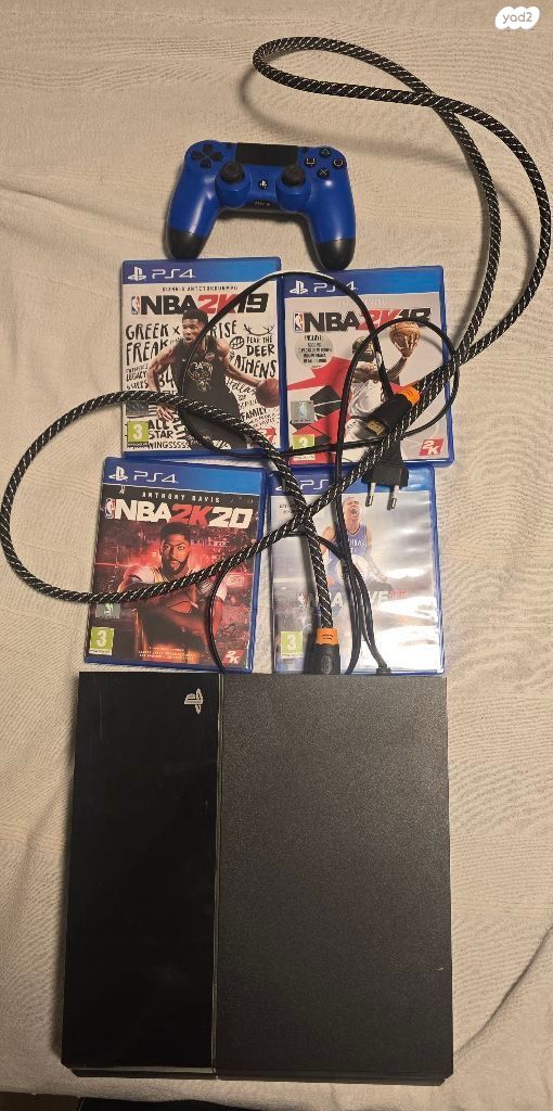 פלייסטיישן PS4