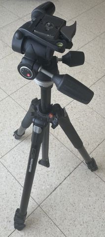 חצובת Manfrotto + ראש