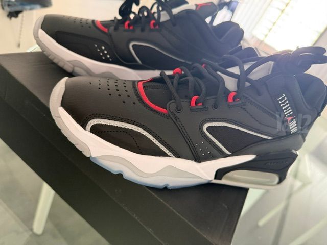 נעלי Nike Jorden Point Lane