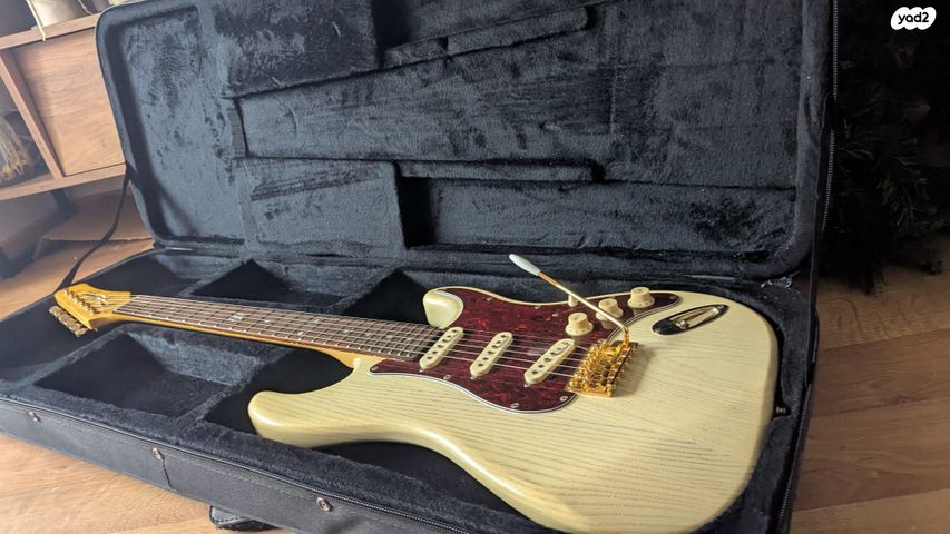 Budagov Strat Ash-SWT גיטרה