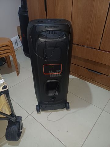 Jbl 720