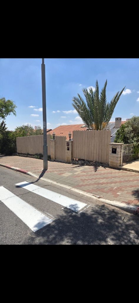 גדר עץ
