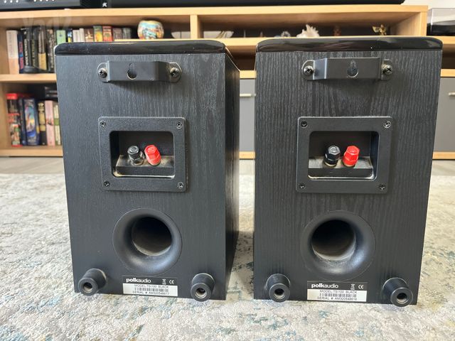 polkaudio TSi100 רמקולים