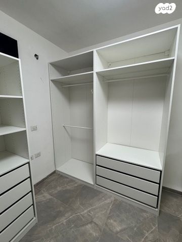 ארון בגדים פינתי מאיקאה IKEA