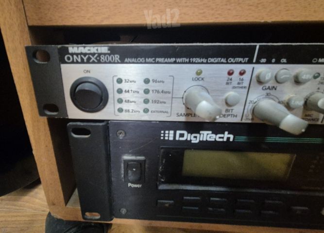 Mackie Onyx 800R