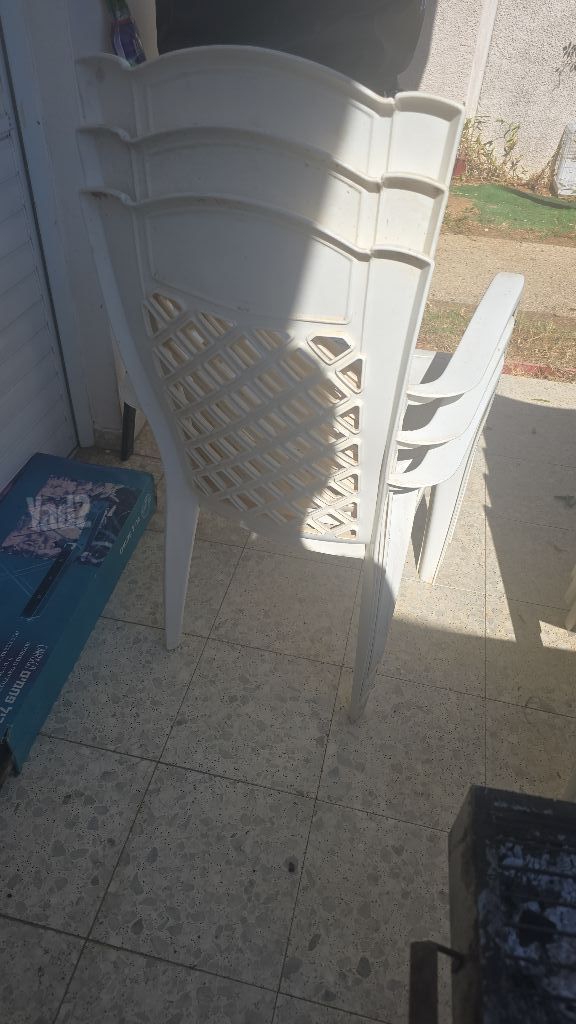 כיסאות