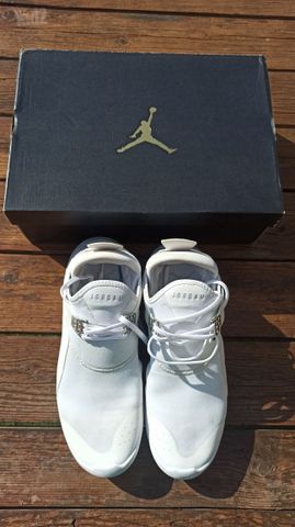 Jordan fly 89 white