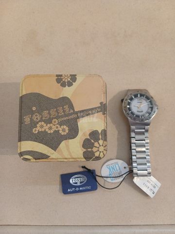 שעון fossil
