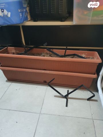 אדנית פלסטיק