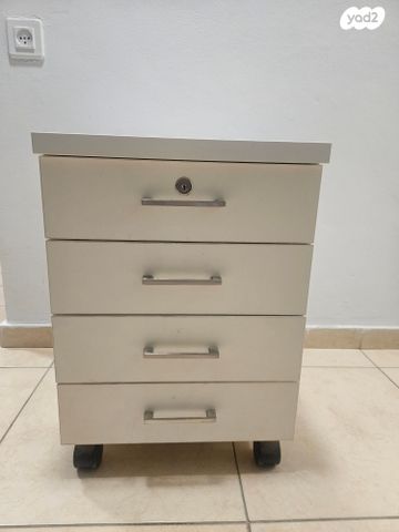שידת מגירות