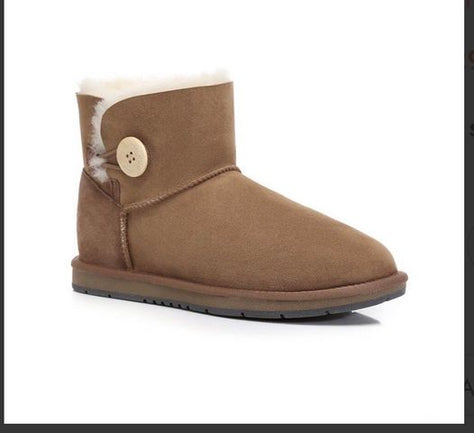 *NEW* UGG AUSTRALIA 38