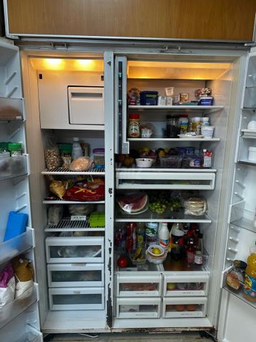 מקרר subzero שנת 2001