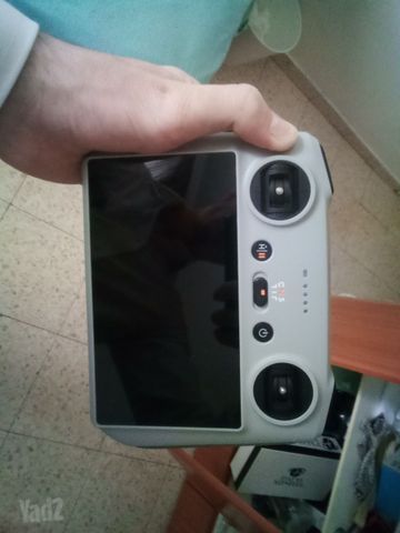 שלט לרחפן dji