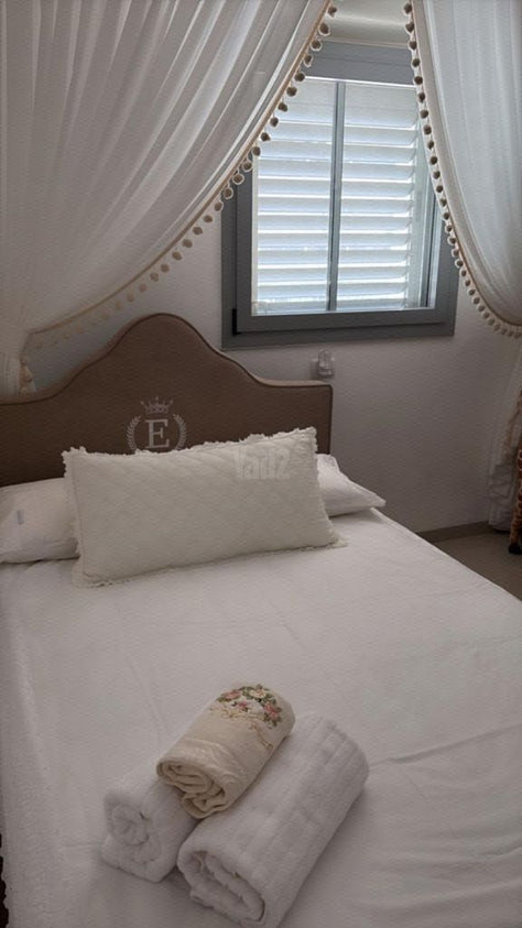 מיטה וחצי + מזרן dr-bed