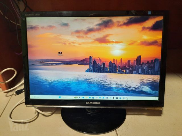 Samsung  SyncMaster 2253BW