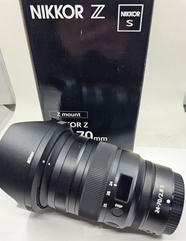 NIKON 24.70 MM F2.8S