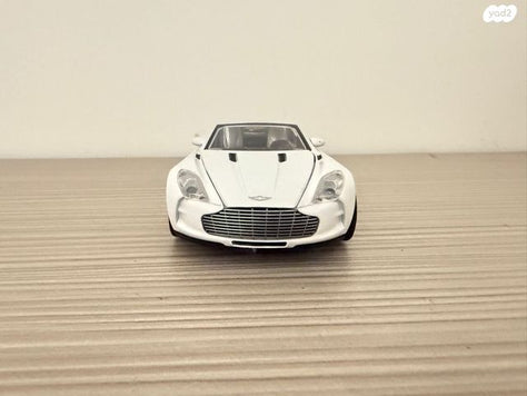 דגם רכב - 1:24 Aston Martin