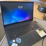 Asus Vivobook 15 i7 16GB