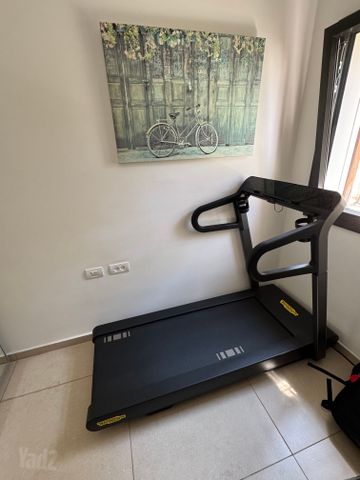 מסילת ריצה Technogym MyRun