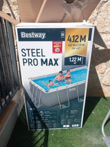 בריכה ביתית