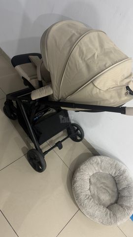 עגלת תינוק