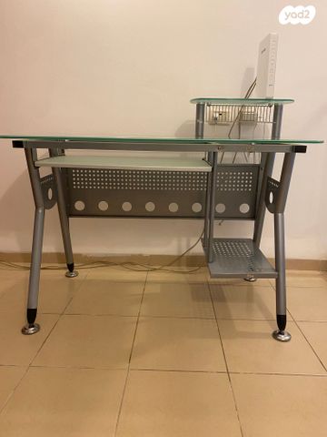 שולחן מחשב