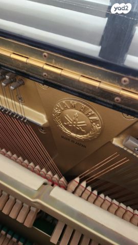 פסנתר YAMAHA U1E