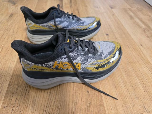 Hoka Stinson 7