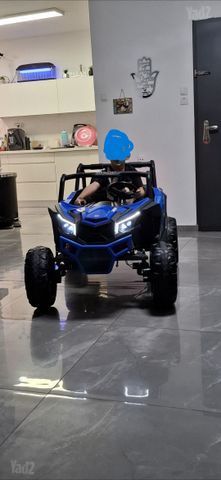 טרקטורון RZR
