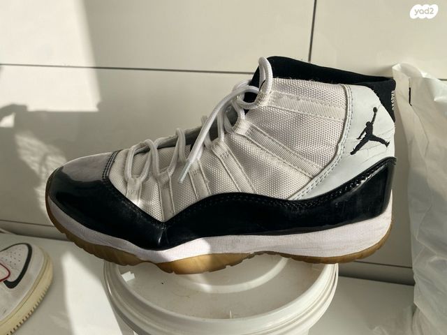 Jordan 11