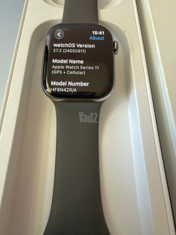 Apple Watch 11 Titanium