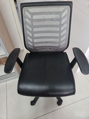 כסא מנהלים