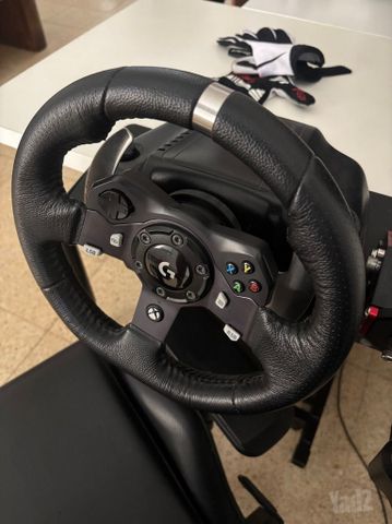 הגה + דוושו Logitech g920