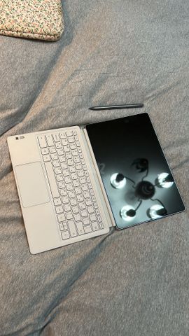 טאבלט Lenovo yoga tab plus