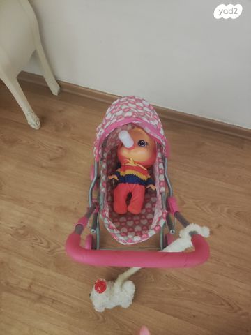 עגלת בובות