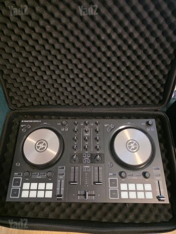 TRAKTOR KONTROL S2 MK3