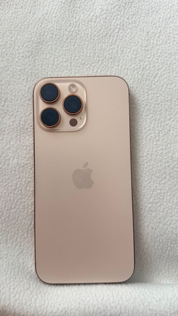 iPhone 16 Pro Max