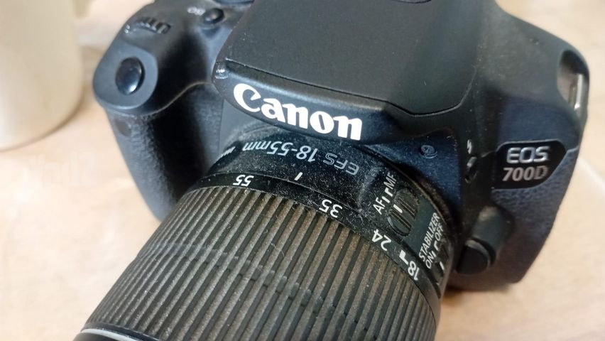 Canon EOS 700d