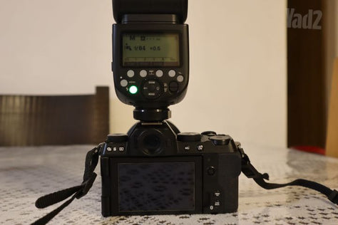 פלאש Godox V1 לפוג'י