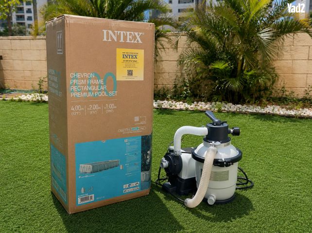 בריכה ביתית