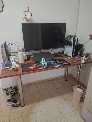 שולחן משרדי