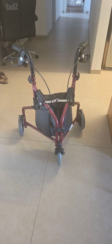 הליכון 3 גלגלים